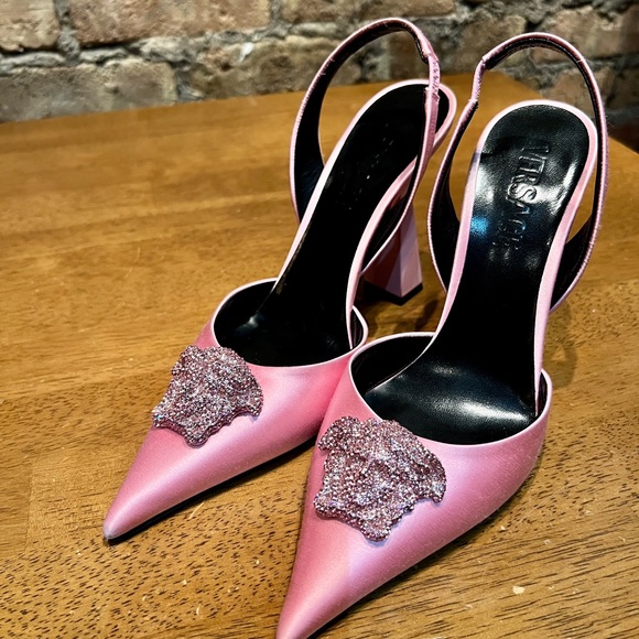 【関税込み】versace Satin rhinestone slingback Versace | Shoes | Sold Auth Versace Crystal La Medusa Satin